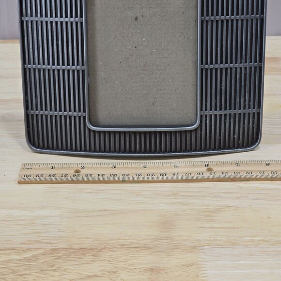 Umbra Design Tom Vincent Metal Vent 306234-410 4X6 Nickel Photo Picture Frame - Picture 11 of 13